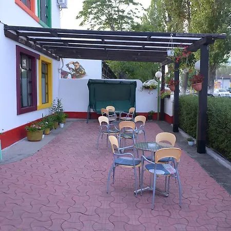 Vila Promesse بيت ضيافة مامايا